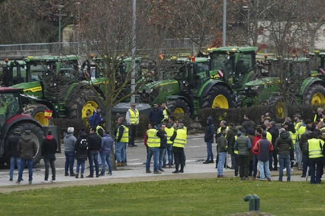 Foto de archivo de archivo de una tractorada.