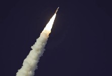 Vista del cohete de la misión Artemis II.