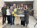 A deputada de Cultura, Natividade González (c).
