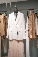 Ropa de Roberto Verino.