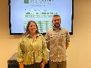 Cristina García Rey (e), e David Río.